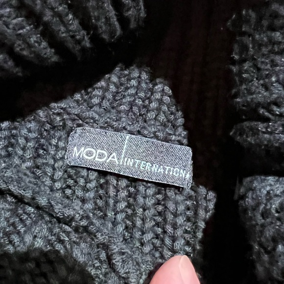 Moda International Sweater Top Size Small - Picture 4 of 5